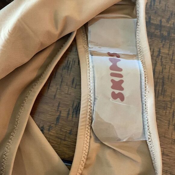 Skims 3X Cut Out One Piece Swimsuit Travel Monokini One-Shoulder Almond Tan New - Picture 6 of 12